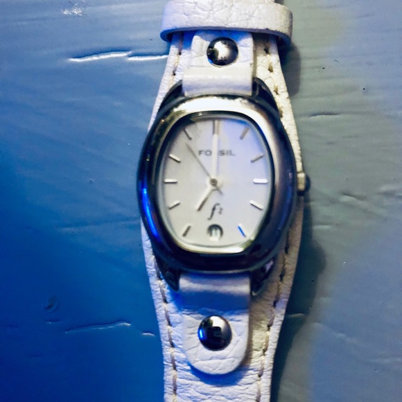 Fossil watch/needs battery [GUC] - Picture 2 of 2